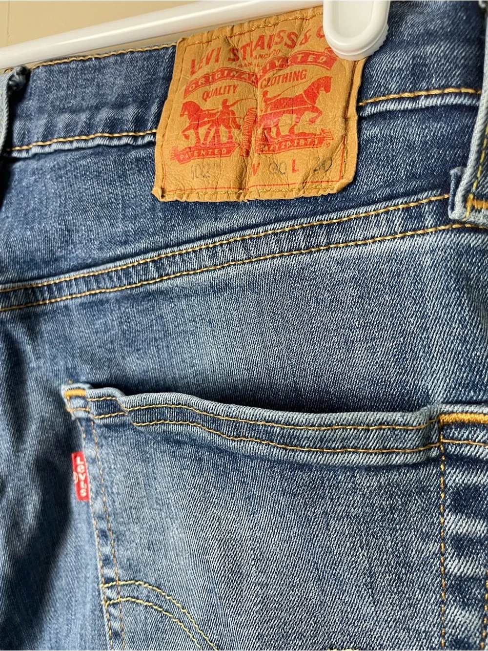 Levi’s 502 Tapered Fit Jeans Men’s Size W30/L30